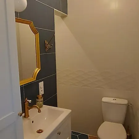 Maison 200m De La *